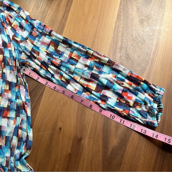 patterned blouse - Picture 5 of 7